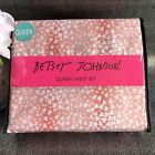 883893562004 Betsey Johnson New Metal Petal Ombre Queen Sheet 883893562004 Betsey Johnson New Metal Petal Ombre Queen Sheet