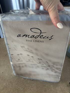 H1099 Amadeus Fine Linens King Size Sheet Set 300 Thread Count Lt Blue Silk/cotton Qvc
