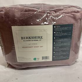 Berkshire 791551412366 New Velvet Soft King Sheet Set Purple Berkshire 791551412366 New Velvet Soft King Sheet Set Purple
