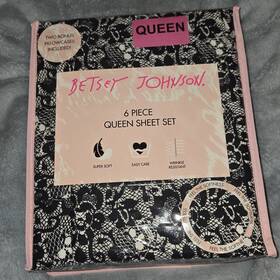 Betsey Johnson 199165027431 Queen White Black Lovely Lace Skulls Skull Sheet Set 6pc New Nwt