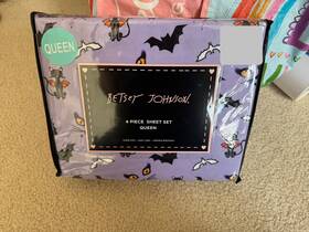 Betsey Johnson 883893901582 Purple Halloween 6 Piece Queen Size Sheet Set Cats And Bats New