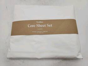 Brooklinen 840302715352 New Core Sheet Set Classic Queen White Brooklinen 840302715352 New Core Sheet Set Classic Queen White