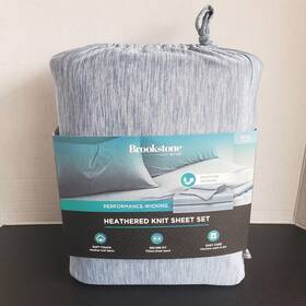 Brookstone 042075650339 Moisture Wicking Full Sheet Set Fade Blue Heather Knit 100% Polyester Brookstone 042075650339 Moisture Wicking Full Sheet Set Fade Blue Heather Knit 100% Polyester