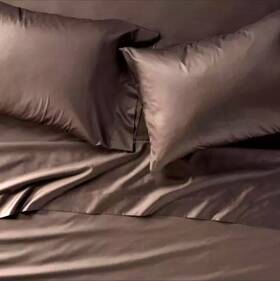 062-10-4157 Casaluna King Size 600 Thread Count Sateen Flat Sheet And 2 Pillowcases Dark Fig