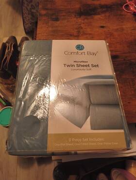 Comfort Bay 952079001423 Microfiber 3 Piece Sheet Set Teal Twin Comfort Bay 952079001423 Microfiber 3 Piece Sheet Set Teal Twin