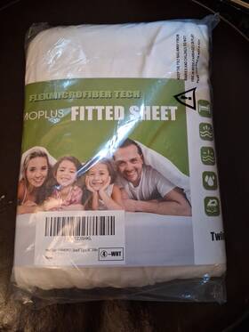 Cosmoplus 313052036003 Fitted Sheet Twin Only No Flat Or Pillow Shams