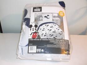 Cozy 032281433383 Disney Mickey Mouse 4 Piece Twin Sheet Set Super Soft And New In Open Box Cozy 032281433383 Disney Mickey Mouse 4 Piece Twin Sheet Set Super Soft And New In Open Box