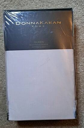 Donna Karan 800298683493 Home Silk Indulgence Queen Fitted Sheet Platinum New Donna Karan 800298683493 Home Silk Indulgence Queen Fitted Sheet Platinum New