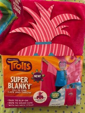 A2029t Dreamworks Trolls Super Blanky 40x50 Blanket Cape And Throw All In One With Character Mask New