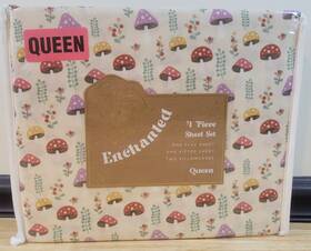 Enchanted 889459521850 Mushroom Pattern 4 Piece Queen Sheet Set White Floral