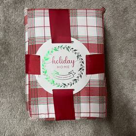 Holiday Home 091116770529 Macys Red Green White Plaid King Sheet Set Traditional Festive New Holiday Home 091116770529 Macys Red Green White Plaid King Sheet Set Traditional Festive New