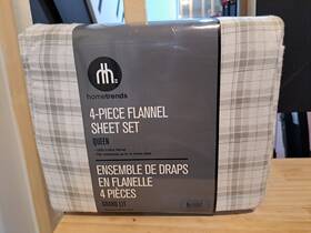 Hometrends 964003137496 New 4-piece Grey Plaid 100% Cotton Queen Size Flannel Sheet Set