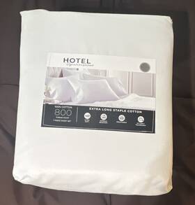 Hotel Signature 1377709 800 Thread Count 100% Cotton King Sheet Set White Breathable