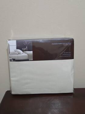 Hudson Park 608381740654 Brand New Collection King Fitted Sheet 800 Thread Egyptian Ivory