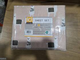 Intelligent Design 086569048899 Pink Llama Printed Flannel 3-pc Sheet Set Size Twin Xl