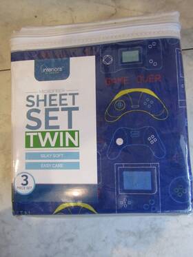 Interiors 032251812156 Nib By Design 3 Piece Twin Microfiber Sheet Set Inch Game On Blue