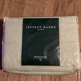 Jeffery Banks Home 655385975667 New Sage Colored Polyester Microfiber 4-piece Sheet Set