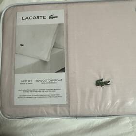 20072138 Lacoste 100% Cotton Percale Queen Iced Pink Sheet Set With Crocodile Logo