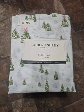 Laura Ashley 199165052785 King Percale Sheet Set 100% Cotton Winter Wonderland Green Trees Laura Ashley 199165052785 King Percale Sheet Set 100% Cotton Winter Wonderland Green Trees