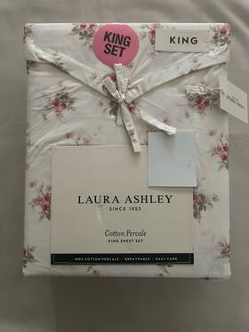 Laura Ashley 199165063545 New 4pc King Sheet Set Cottage Floral Dorrie Pink Red And Green Laura Ashley 199165063545 New 4pc King Sheet Set Cottage Floral Dorrie Pink Red And Green