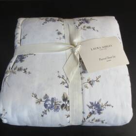 Laura Ashley 883893692855 Queen Flannel Sheet Set - Purple/white Laura Ashley 883893692855 Queen Flannel Sheet Set - Purple/white