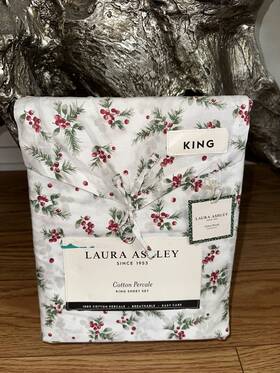 Laura Ashley 883893943315 King Sheet Set Berry Bright Crimson Red 4pc Cottage Holiday Green