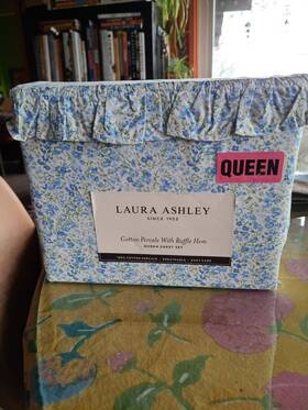 Laura Ashley 883893963511 New Queen Size Leona Flower With Ruffle Cotton Percale Sheet Set