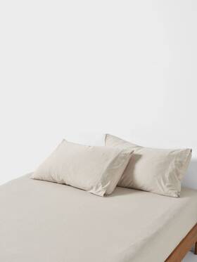 01898m549 Linen House Ryland Fitted Sheet Pillowcase Set Pebble - Double