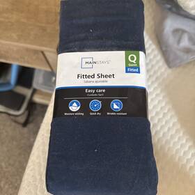 Mainstays 300001427449 300 Thread Count Fitted Sheet Queen Navy Blue Mainstays 300001427449 300 Thread Count Fitted Sheet Queen Navy Blue