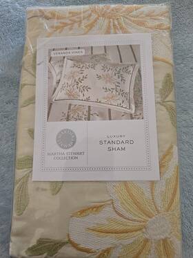 Martha Stewart 733003358181 Collection Veranda Vines Luxury Standard Sham New