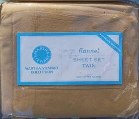 Martha Stewart 766380490212 Collection Solid Flannel Twin Sheet Set - Savannah