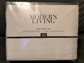 Modern Living 028828321510 Solid 300-thread Count King Sheet Set True White Modern Living 028828321510 Solid 300-thread Count King Sheet Set True White