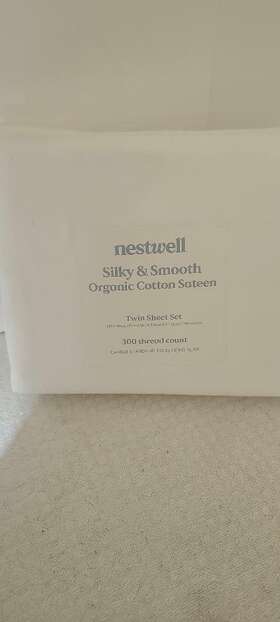 Nestwell 444800373511 Pure Earth Organic Cotton -300 Thread-count Twin Sheet Set In White