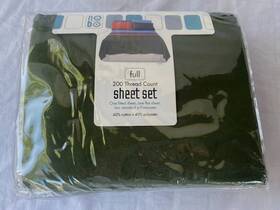 4pc..200 No Boundaries 076657732441 Thread Count..solid..forest Green..sheet Set..full..nip 4pc..200 No Boundaries 076657732441 Thread Count..solid..forest Green..sheet Set..full..nip
