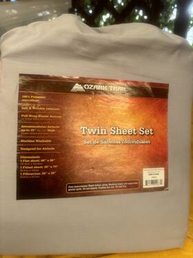 Ozark Trail 844178020879 New Camping Air Mattress Portable Bed Light Gray Twin Sheet Set