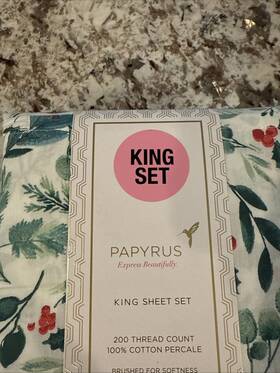 250-x24-ups Papyrus Christmas Holly Berry King Sheet Set 100% Cotton 200 Thread Percale