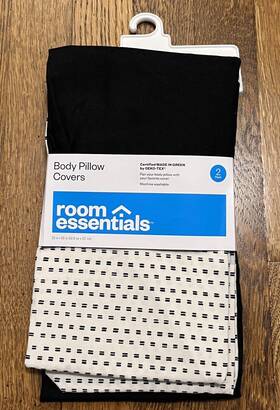 Room Essentials 041808843888 Body Pillow Cover Microfiber 2pk White/black