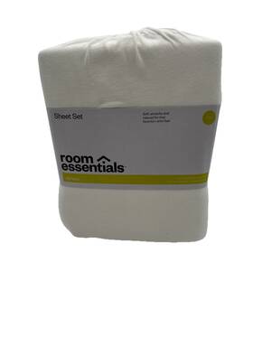 Room Essentials 191908876467 Full Size Sheet Set - White Soft Stretchy And Relaxed Room Essentials 191908876467 Full Size Sheet Set - White Soft Stretchy And Relaxed