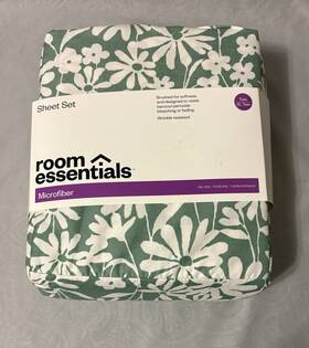 Room Essentials 198101001054 Nib Xl Twin Microfiber Sheet Set In A Bag Green With White Flowers