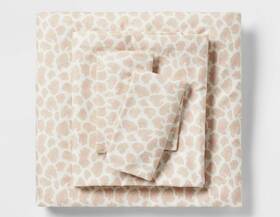 Room Essentials 198850337572 Twin Xl Microfiber Sheet Set Pink Leopard Print Size Xl-new Room Essentials 198850337572 Twin Xl Microfiber Sheet Set Pink Leopard Print Size Xl-new