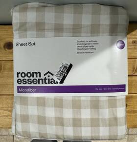 Room Essentials 198850337602 Queen Microfiber Sheet Set Beige Gingham Room Essentials 198850337602 Queen Microfiber Sheet Set Beige Gingham