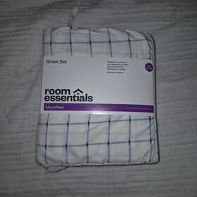 Room Essentials 198850337787 Twin / Xl Microfiber 3 Piece Sheet Set Off White Blue Plaid