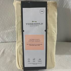 Threshold 191908530291 Ultra Soft Light Yellow Twin Fitted Sheet 300 Thread Count 39 Inch X75 Threshold 191908530291 Ultra Soft Light Yellow Twin Fitted Sheet 300 Thread Count 39 Inch X75