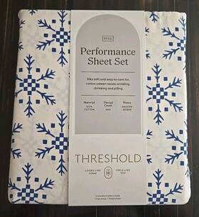 Threshold 198101057785 Full 400tc Sateen 100% Cotton Sheet Set Ivory Blue Snowflakes New