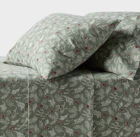 90534674 Threshold King Ultra Soft Holiday Flannel Sheet Set Green Holly - Christmas