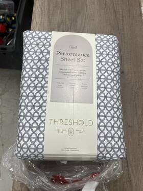 92542283 Threshold Brand New - 400 Thread Count Performance Sheet Set Blue Geo King