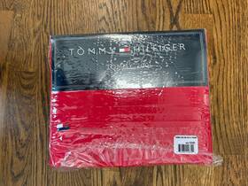 125255 Tommy Hilfiger Queen Flat Sheet Cardinal Red Sabana Plana 100% Cotton - Nip New