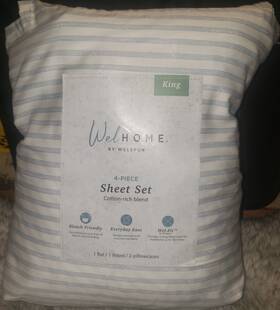 1769486 Welhome Cotton Blend Sateen Weave White With Blue Stripes 4pc Sheet Set King