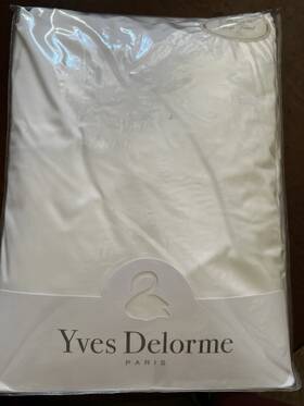 893594 Yves Delorme Roma Athena Twin Organic Cotton Percale 18 Inch Deep Fitted Sheet 893594 Yves Delorme Roma Athena Twin Organic Cotton Percale 18 Inch Deep Fitted Sheet