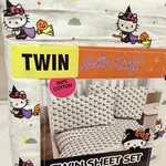 Hello Kitty Halloween Twin Bed Set Witch Cute Kitsch Sanrio New Nos. Fixed Price $38.88.